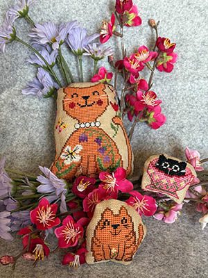 Kitties - Mommy And Cubs Series