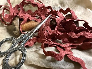 Sweeney Red 1/2 Rick Rack 3yds